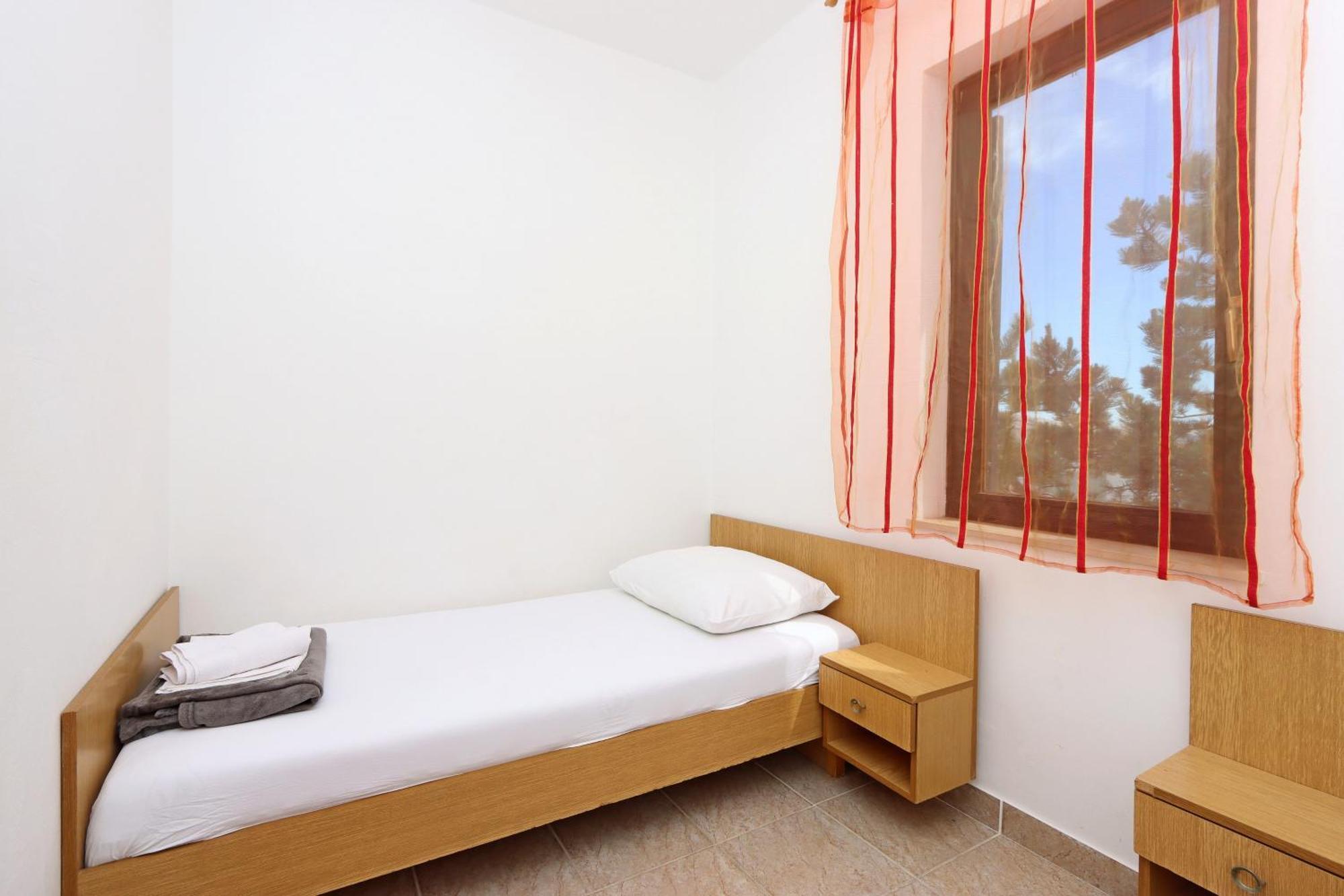 Apartments With A Parking Space Pag - 18345 باغ المظهر الخارجي الصورة