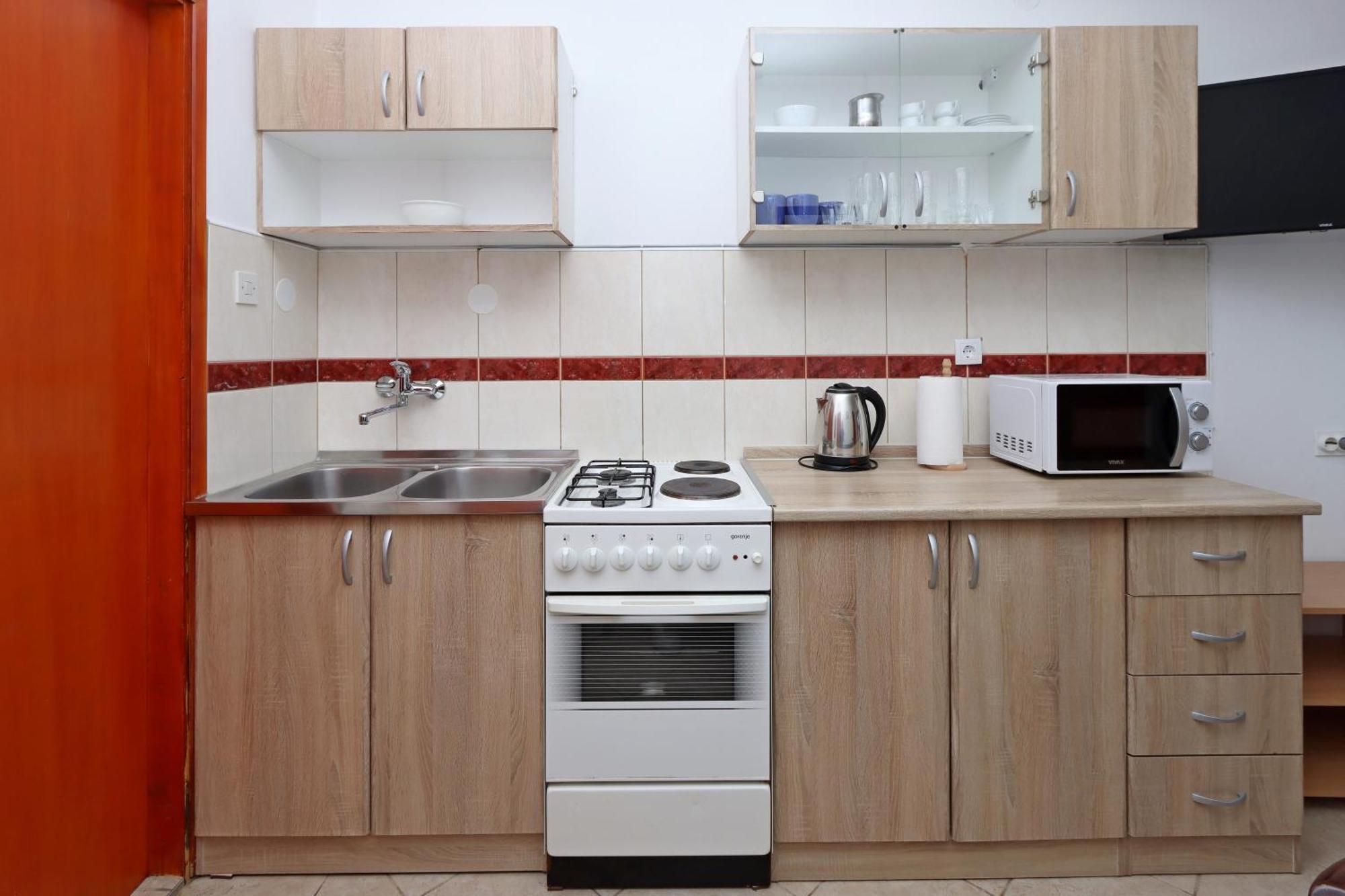 Apartments With A Parking Space Pag - 18345 باغ المظهر الخارجي الصورة