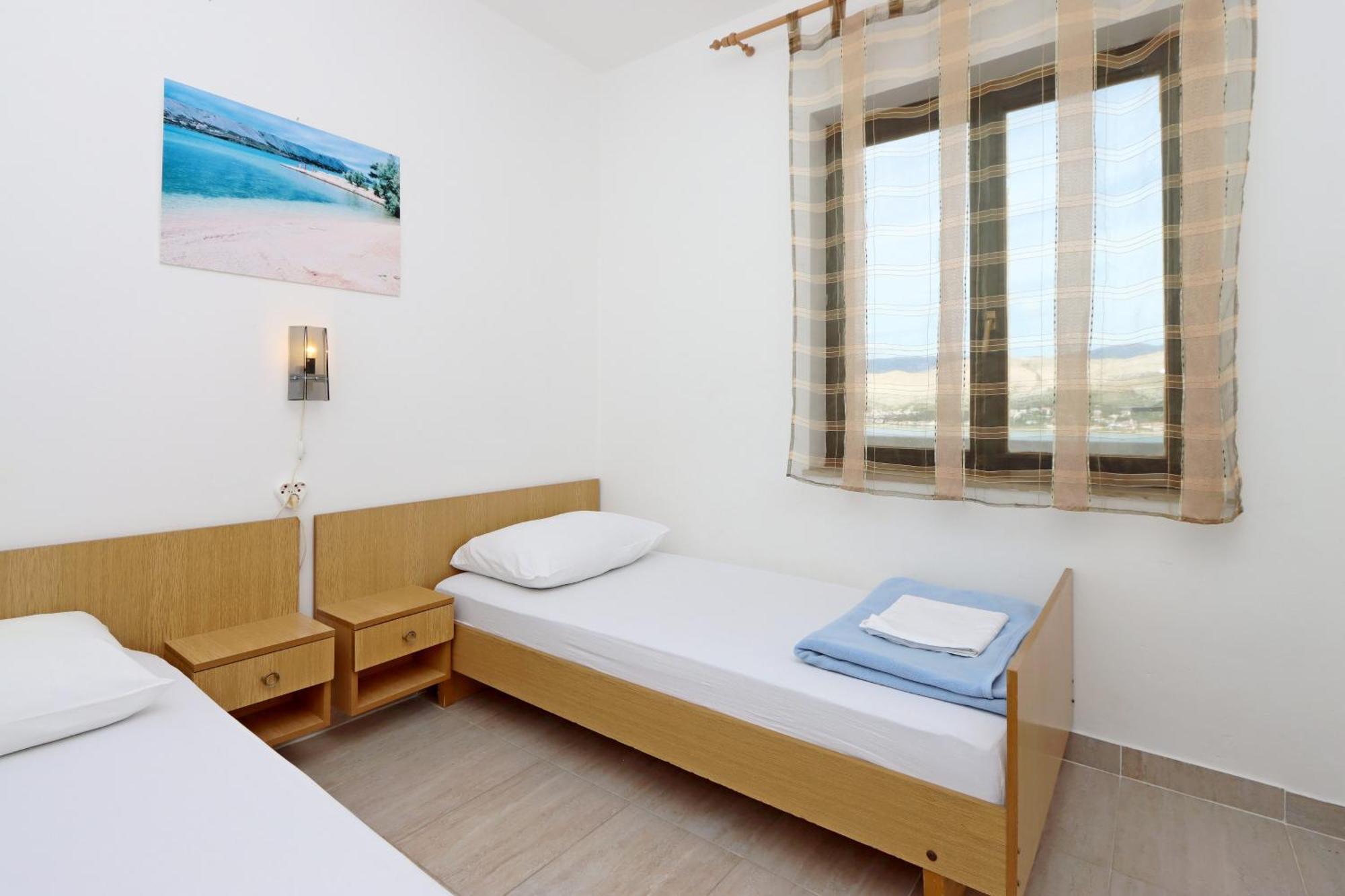 Apartments With A Parking Space Pag - 18345 باغ المظهر الخارجي الصورة