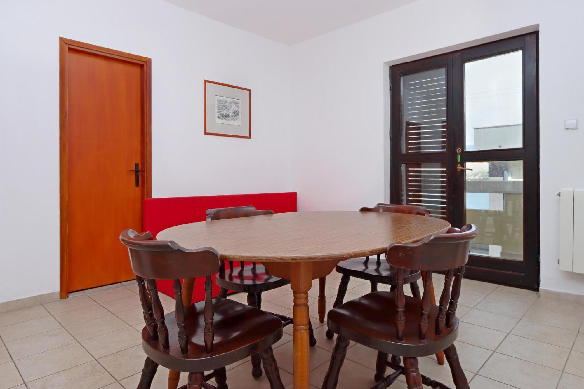 Apartments With A Parking Space Pag - 18345 باغ الغرفة الصورة